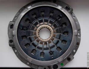 Корзина сцепления из комплекта MR317684
