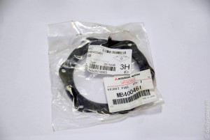 MB400461 - прокладка крышки бака