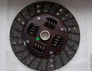 Диск сцепления из комплекта MR317684