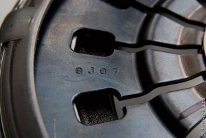 Неизвестная надпись на корзине сцепления J907