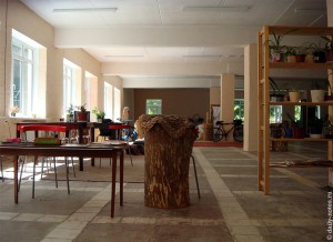 Где-то в столовке сбоку