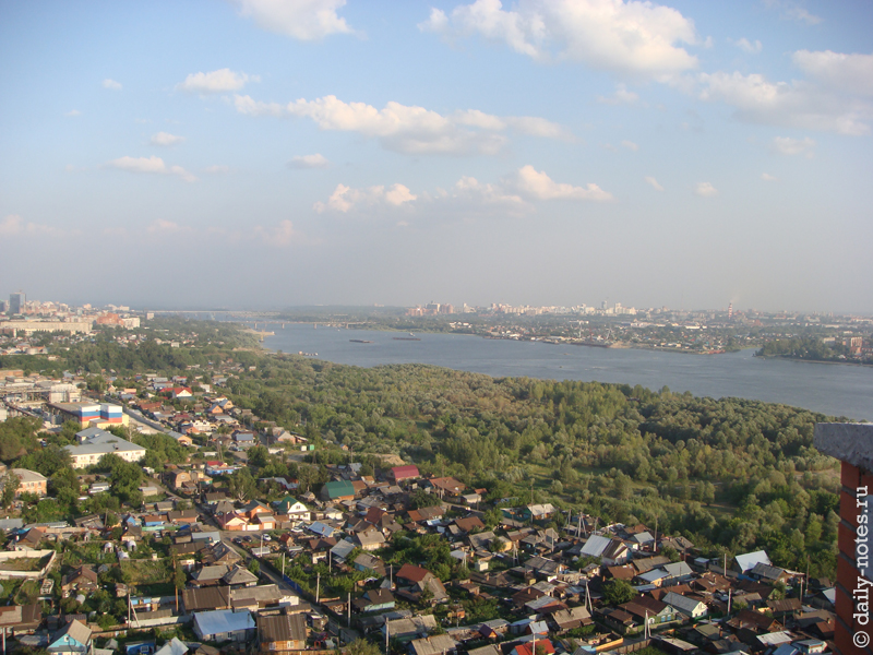 Вид на реку Обь с крыши 25-этажного дома