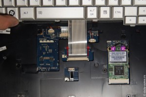 Шлейф клавиатуры Toshiba L500
