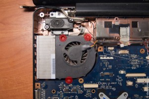 Извлечение кулера из Toshiba L500