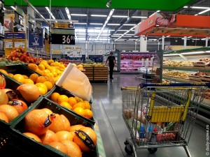 Гипермаркет Лента в микрорайоне Родники, Новосибирск