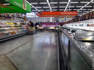 Гипермаркет Лента в микрорайоне Родники, Новосибирск