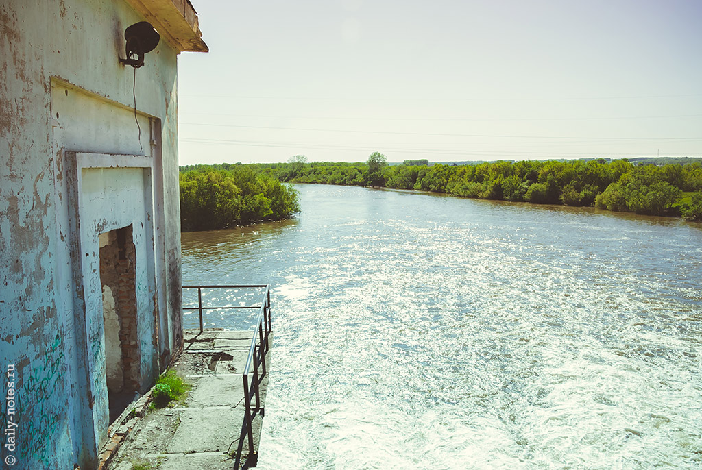 Заброшенная Кииксая ГЭС на реке Иня