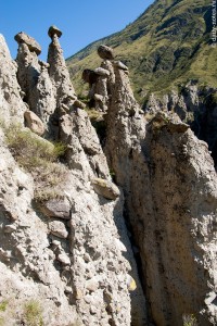 Каменные грибы