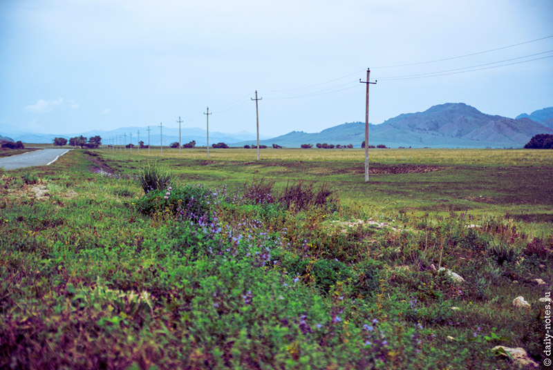 Пейзажи вдоль дороги в Хакасии