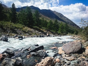Долина реки Йолдоайры, дорога к Карагемской поляне