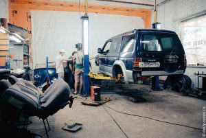 Кузов Pajero 2 на подъемнике