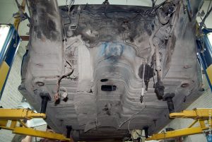 Вид на кузов Pajero снизу