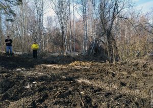 Дорога около трубы мальца подкисла